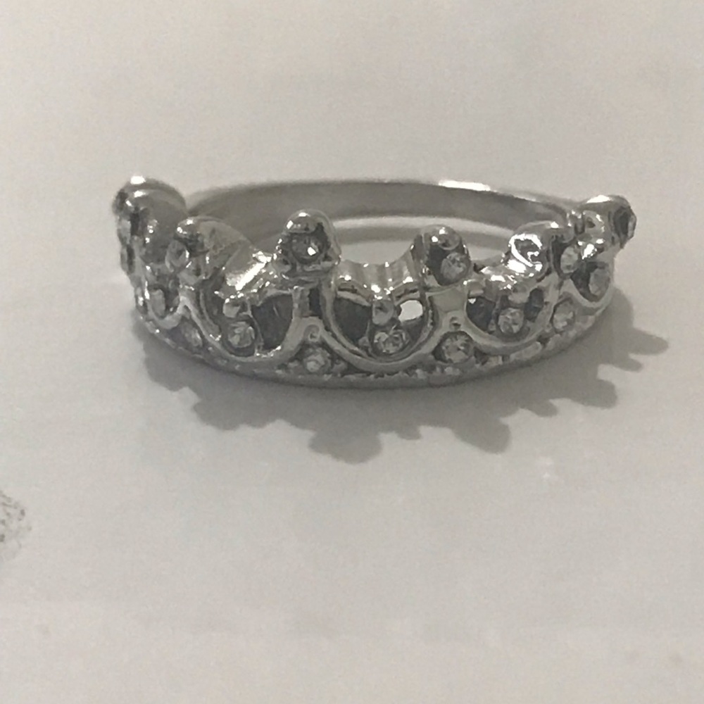 silver crown ring - Picture 5 of 5